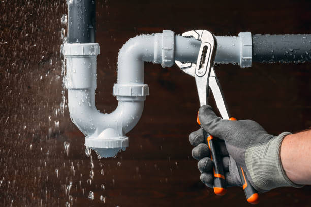 Professional Gas Line Repair technician working in Bushland, TX